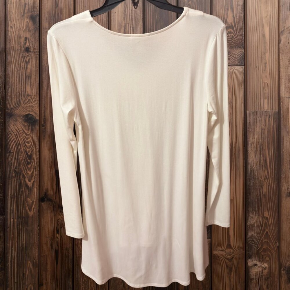 CUPIO Long Sleeve V-neck Asymmetrical Shirt​ - Picture 2 of 6